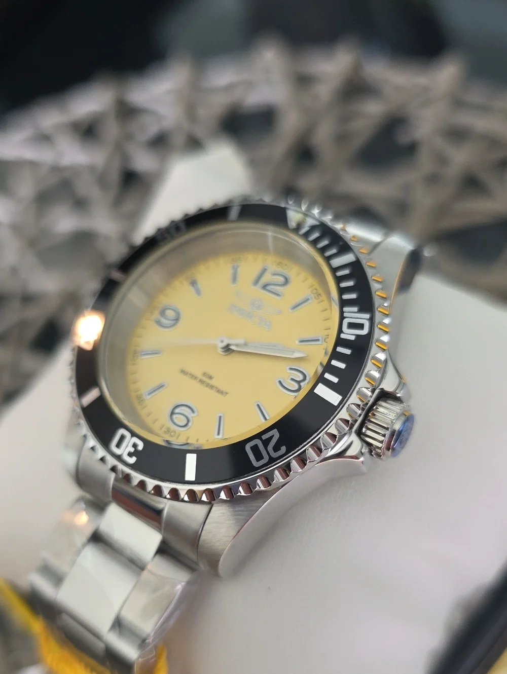 Invicta natural tan